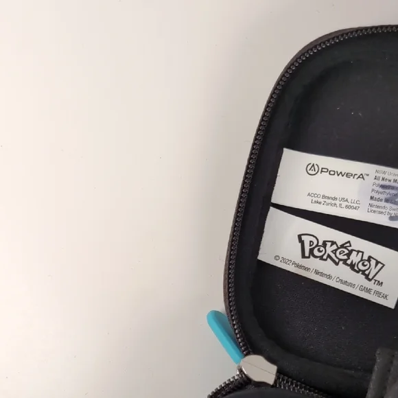 Pikachu Nintendo Switch Case - Picture 3 of 6